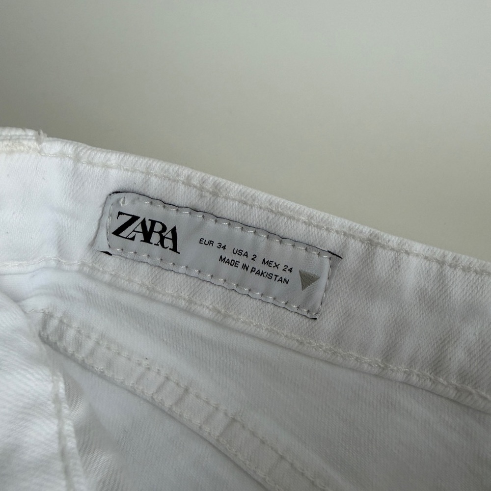 Zara Women's Cropped White Jeans - Picture 5 of 8